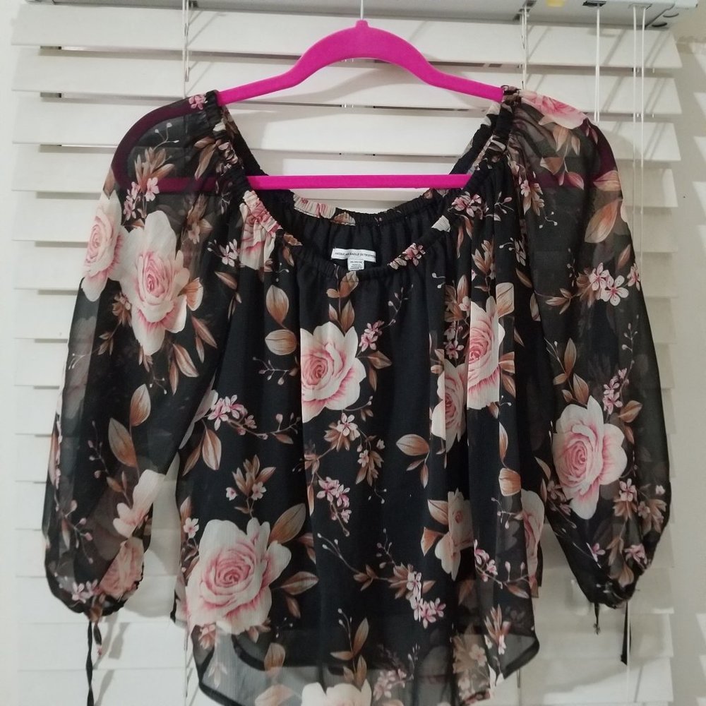 American Eagle Medium Floral and Chiffon Off the shoulder long sleeve crop top - Picture 3 of 5